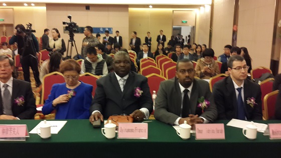 Préparatifs de la 1ère foire-exposition Chine-Afrique sur le commerce et l’économie du 26 au 29 Juillet 2014 à Qingdao.