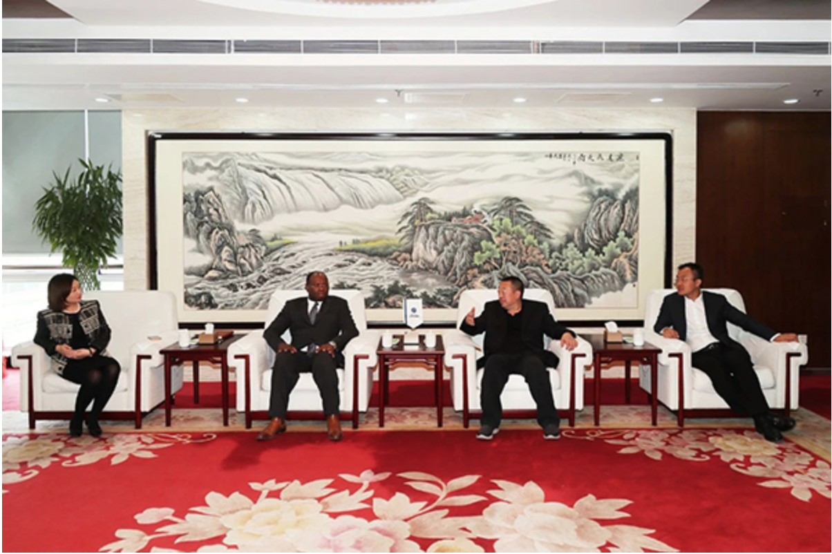 L'Ambassadeur de la République gabonaise en Chine a rendu visite à BUCC