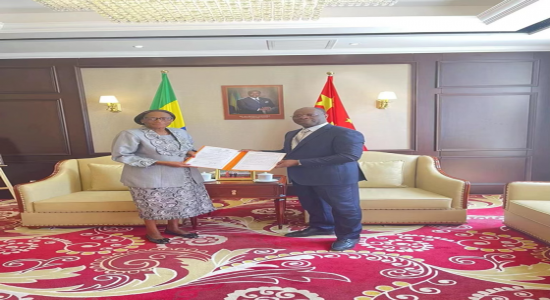 Visite à l'ambassade du Gabon en Chine de Mme Christine Mba Ndutume||Ambassade du Gabon en Chine